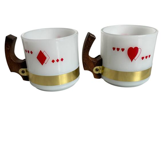 Vintage Siesta Ware Playing Card White Milk Glass Mug Wood Handle MCM Hearts - Picture 1 of 12